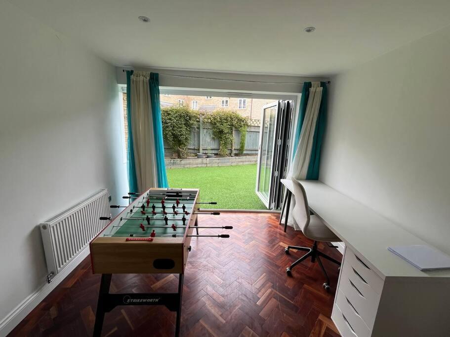 Detached Home, Easy Access For Holiday home *
